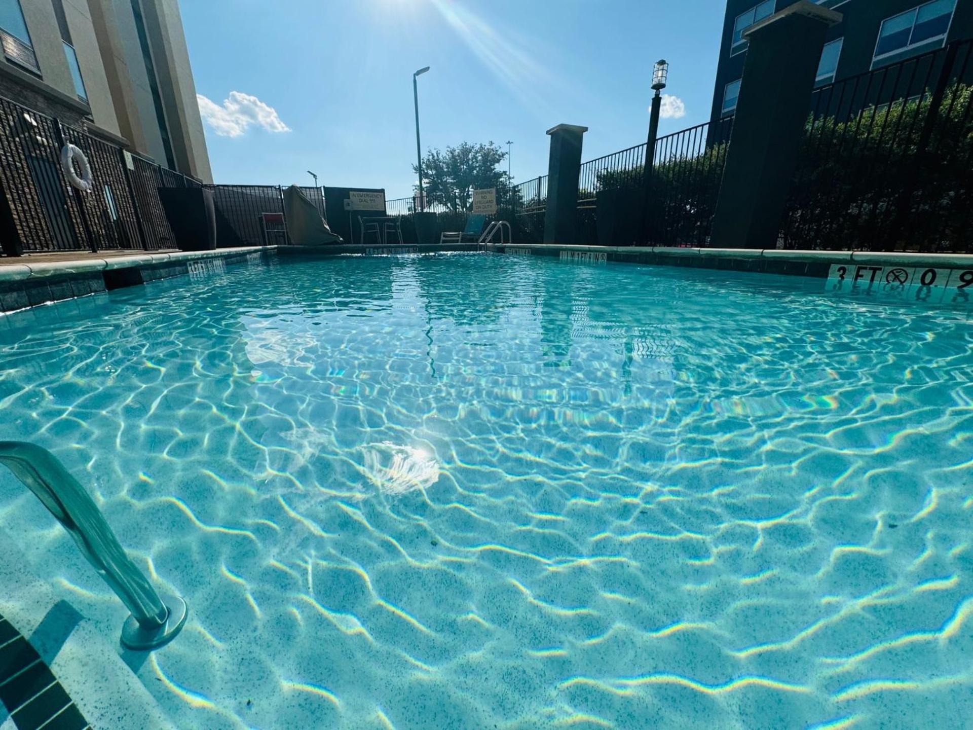 Hampton Inn & Suites Dallas/Plano Central Extérieur photo