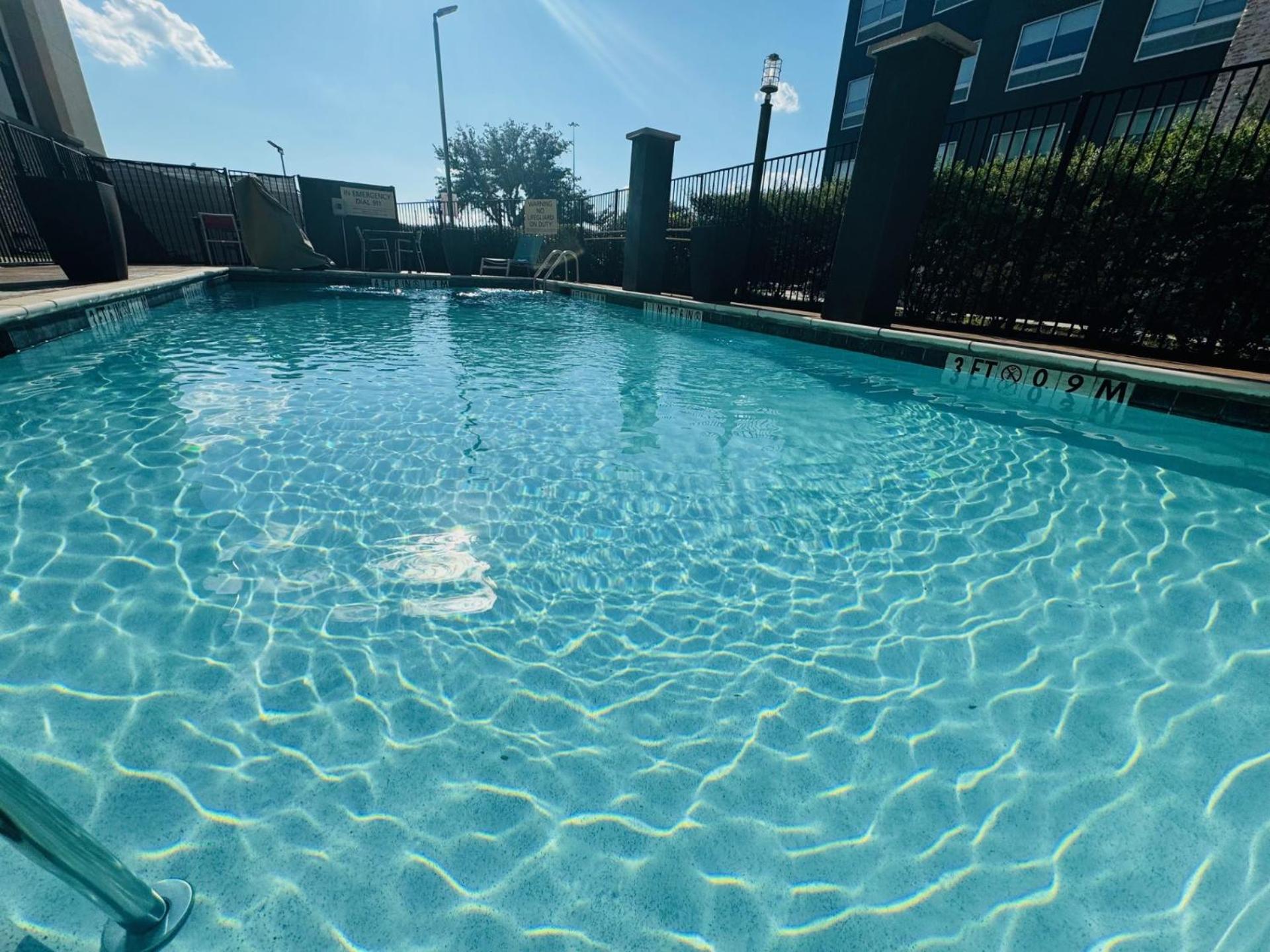 Hampton Inn & Suites Dallas/Plano Central Extérieur photo